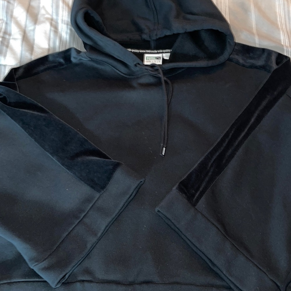 Women’s quarter sleeve puma crop top